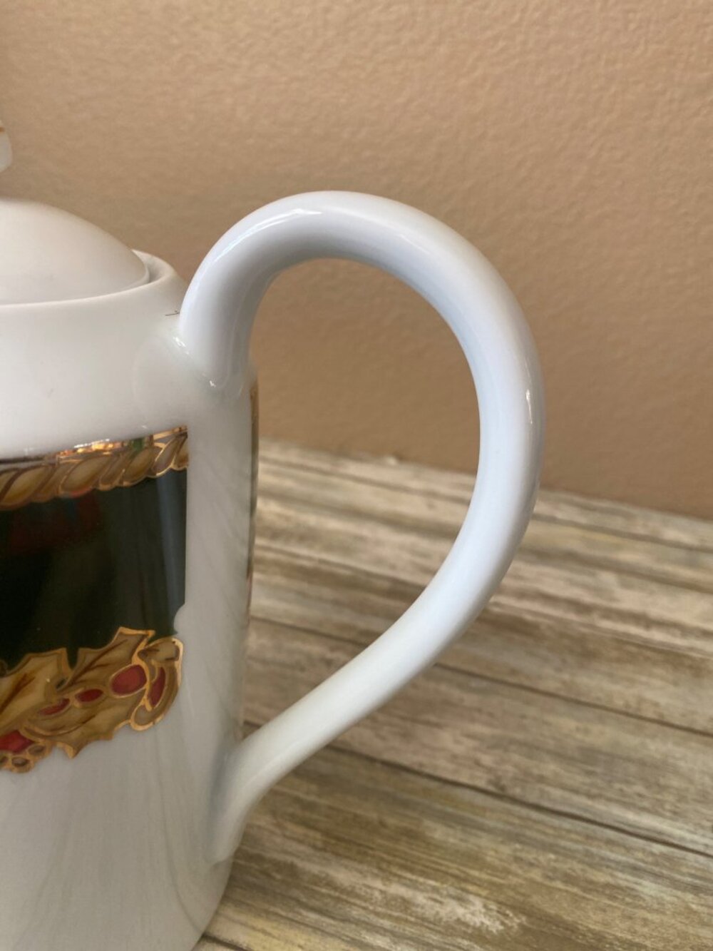 American Atelier Noel 3399 Christmas Teapot 5-Cup Porcelain Gold Trim - No Box - Picture 5 of 13